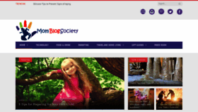 What Momblogsociety.com website looked like in 2020 (4 years ago)